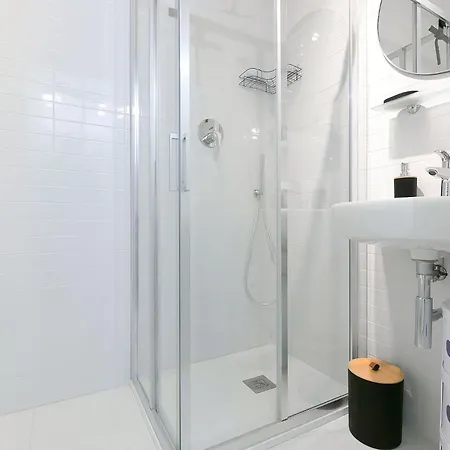 Queen Mary Rose For Medium Rent Apartman Bologna